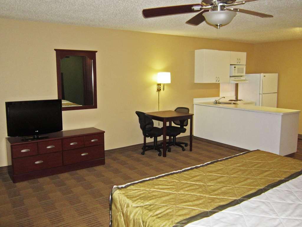 Extended America - St Louis - St Peters Hotel